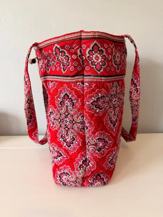 Vera Bradley Frankly Scarlet Tote Bag with Tortoise Shell Toggle - Picture 2 of 8